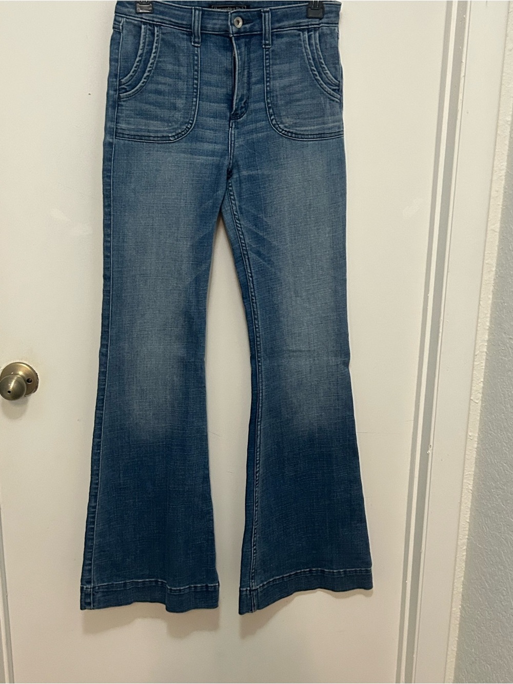 Abercrombie & Fitch Women's Dark Wash Flare Jeans